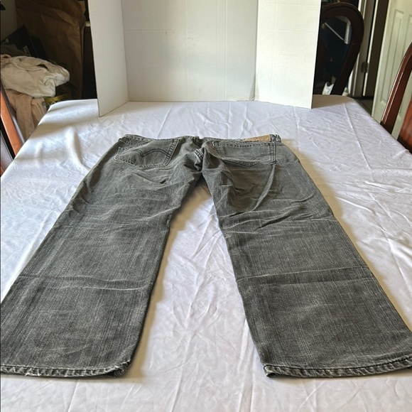 Levi's Gray Relaxed Men Jeans - Picture 8 of 8